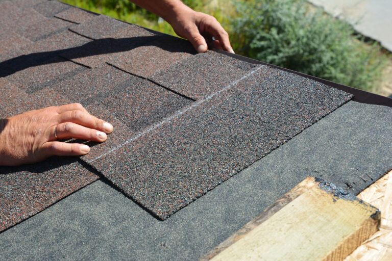 How to Determine the Life Expectancy of Roof Shingles